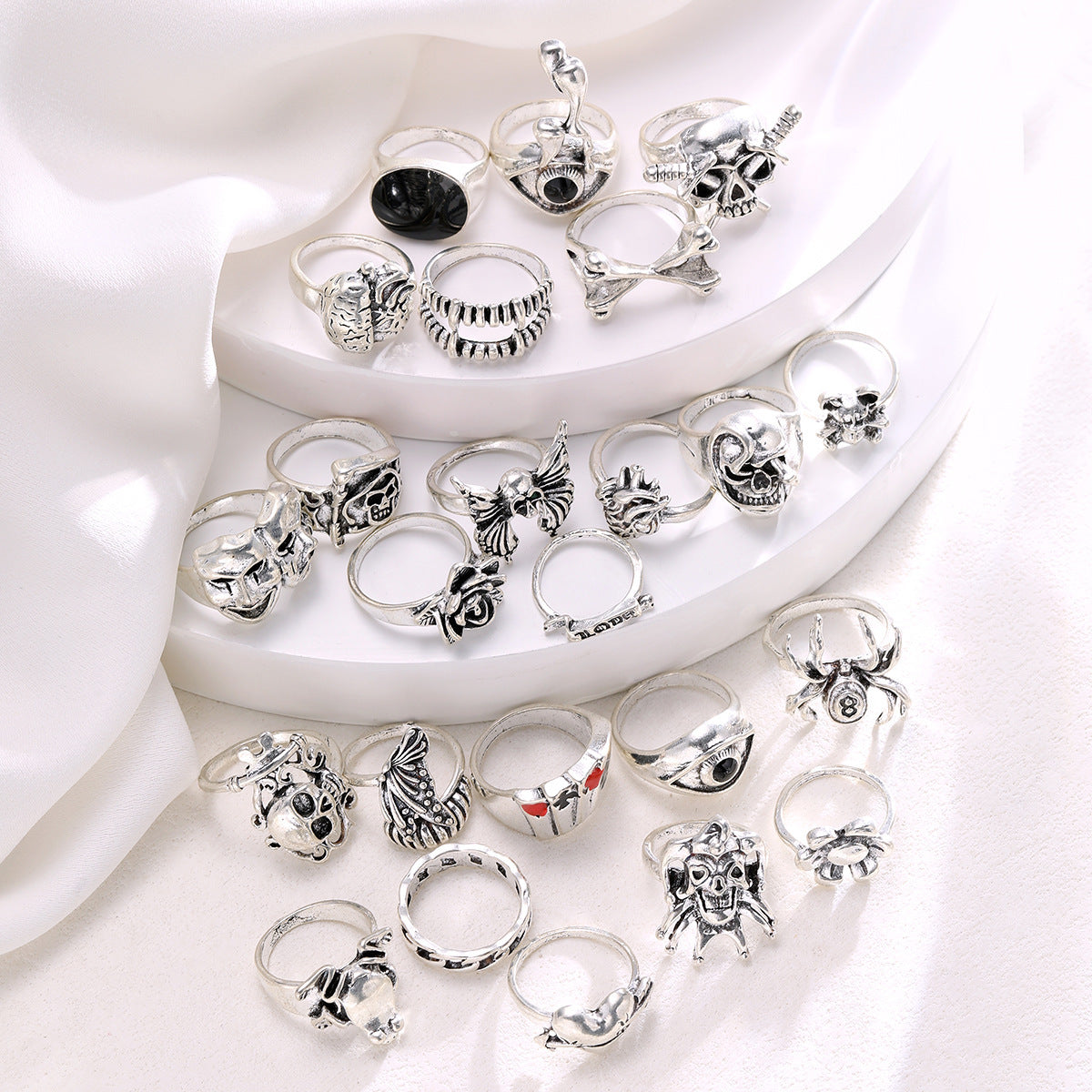 Dark Hip Hop Skull Spider High Profile Retro Ring